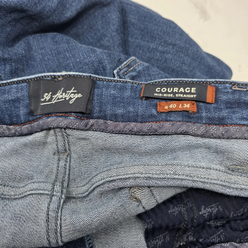 34 Heritage Courage‎ Mid-Rise Straight Leg Medium Wash Blue Jeans 40 x 27
